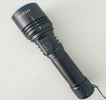 MG210 UV Flashlight